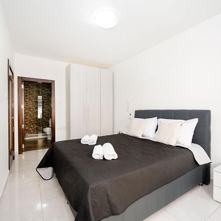 Vela Blu Apartments - Rose Court 그지라 외부 사진