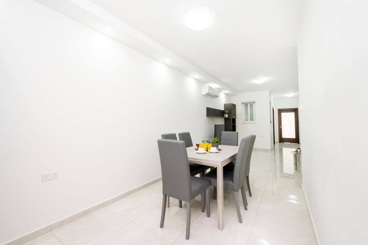 Vela Blu Apartments - Rose Court 그지라 외부 사진