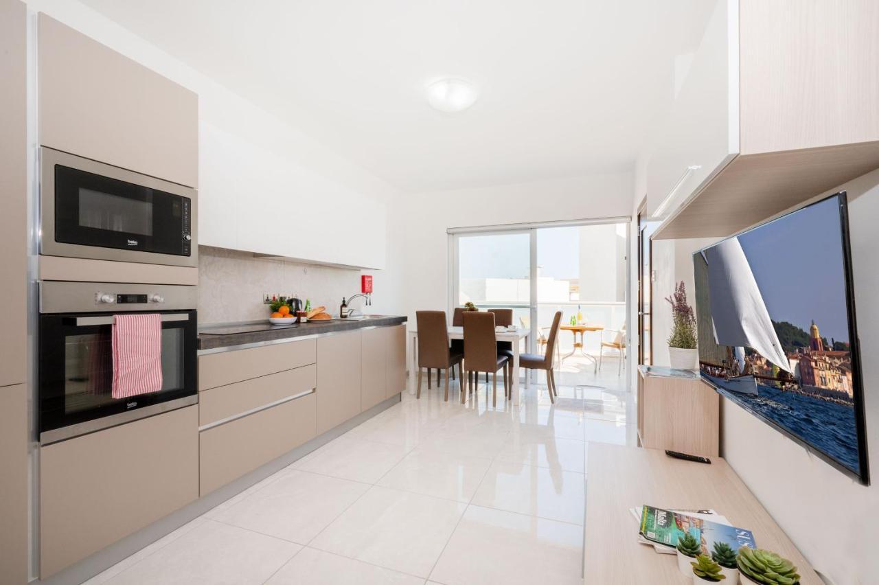 Vela Blu Apartments - Rose Court 그지라 외부 사진