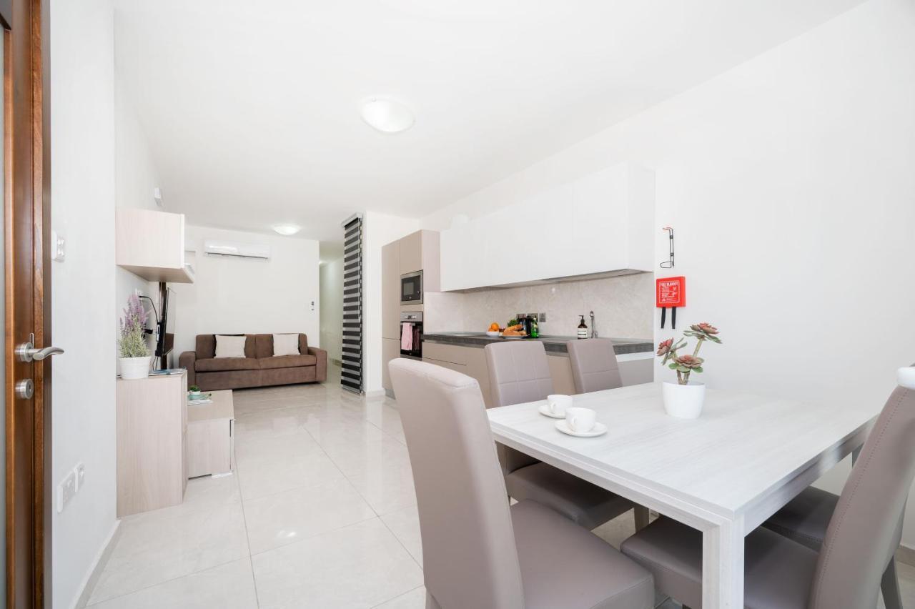 Vela Blu Apartments - Rose Court 그지라 외부 사진